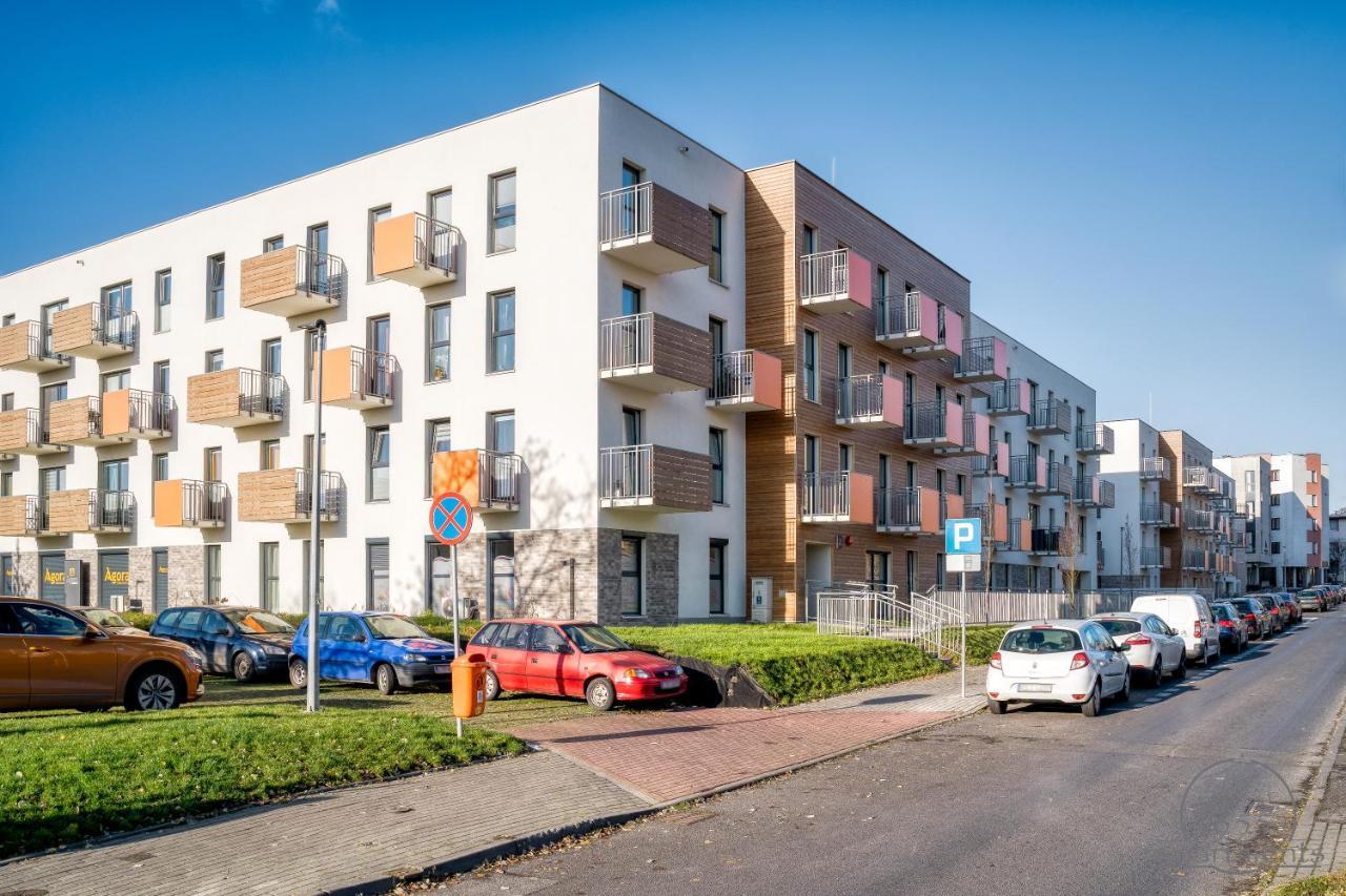 1555 Apartments II Z Miejscem Parkingowym Thorn Exterior foto